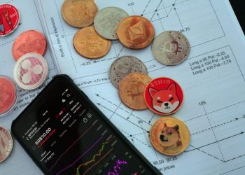 XRP, Solana, Dogecoin Price Analysis: 14 November
