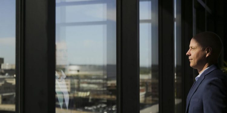 Tulsans of the Year: Brad Scrivner helps Vast Bank blaze national trail in cryptocurrency sector | Tulsa World Magazine