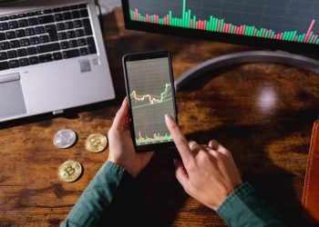 Christmas Rally for Bitcoin, Ethereum as Prices Break Key Levels, Funding Rates Turn Positive
