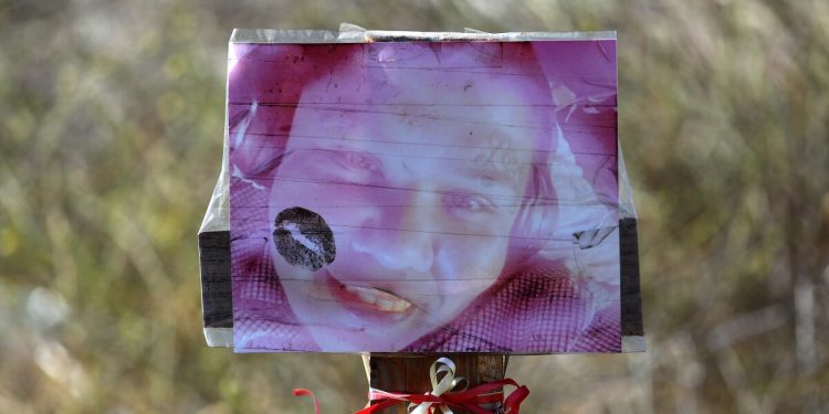 The hunt for a killer who shadowed a Compton homeless camp