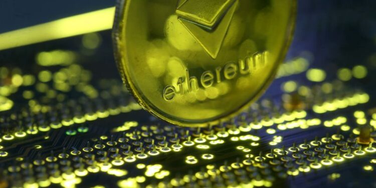 Ethereum’s (ETH) Vitalik Buterin Gives Praises to Shiba Inu (SHIB) Community By DailyCoin