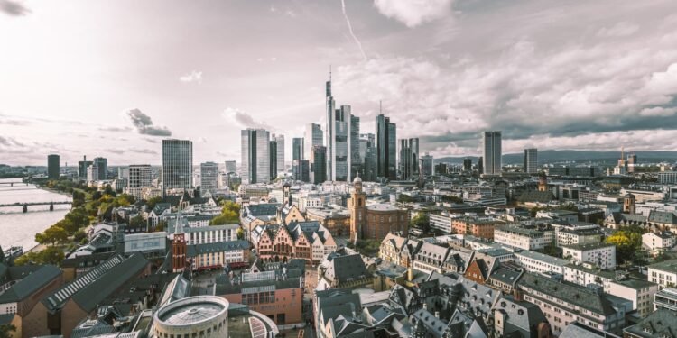 Clearstream and key market participants go live with first digital securities issuances in Germany