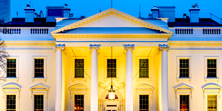 White House calls on Congress to toughen cryptocurrency laws